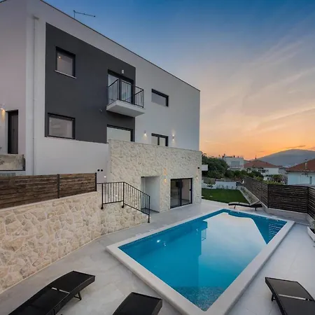 Villa Salt *